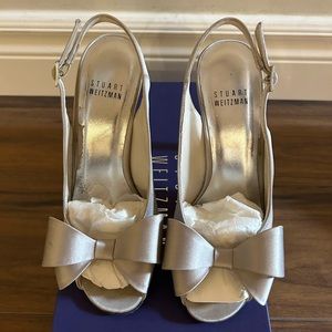 Stuart Weitzman Silver Bow Slingback